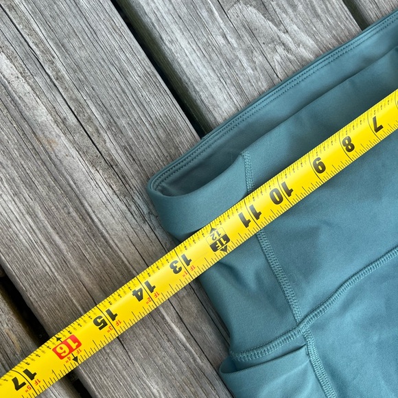 Xersion Women’s Size Small 7/8 Ankle Leggings High Rise Compression Sage Green - Picture 6 of 9